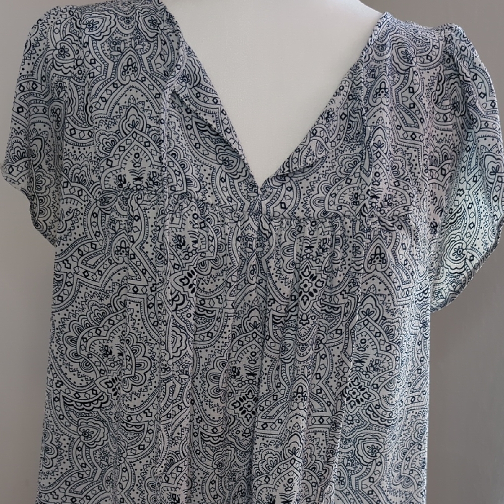 GAP Black and White Paisley Blouse